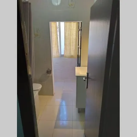 Una Llar Amb Vista A L'Ampolla Exterior foto
