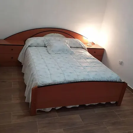 Una Llar Amb Vista A L'Ampolla Exterior foto